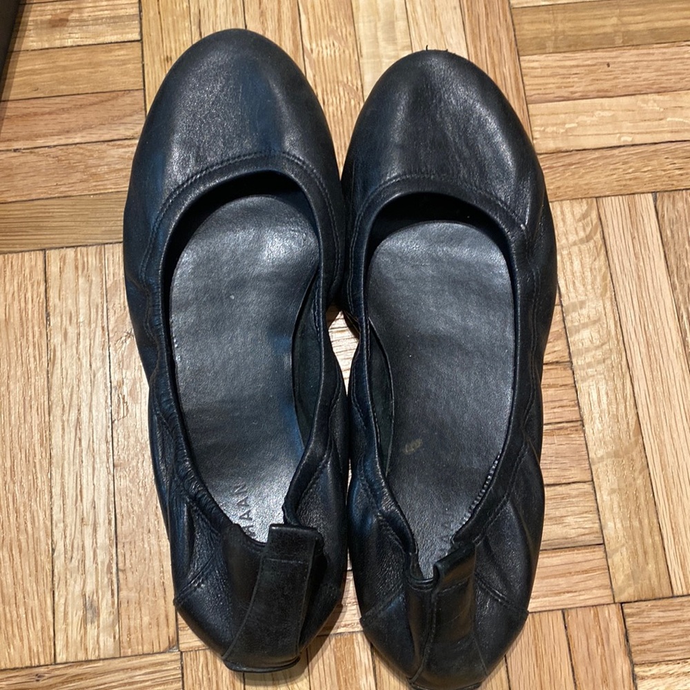 Cole Haan Black Leather Flats Women’s size 7